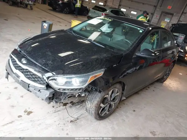 3KPF24AD8ME278851 2021 KIA FORTE - Image 2