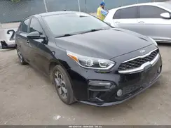 3KPF24AD8ME284245 2021 KIA FORTE