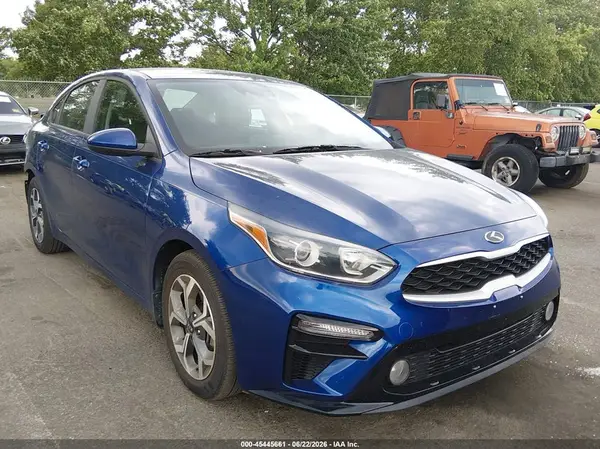 3KPF24AD8ME284276 2021 KIA FORTE - Image 1