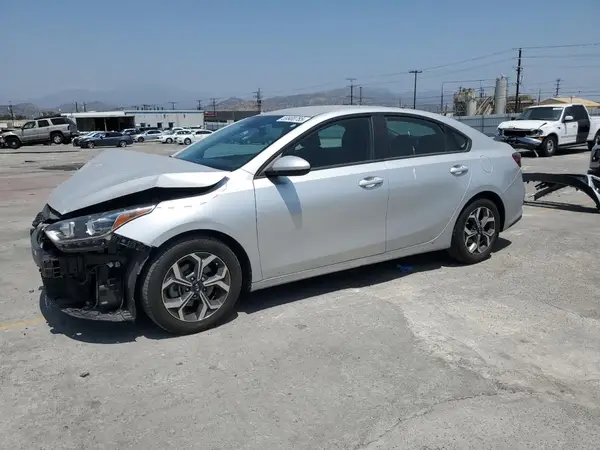 3KPF24AD8ME284455 2021 KIA FORTE - Image 1