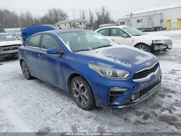 3KPF24AD8ME284889 2021 KIA FORTE - Image 1