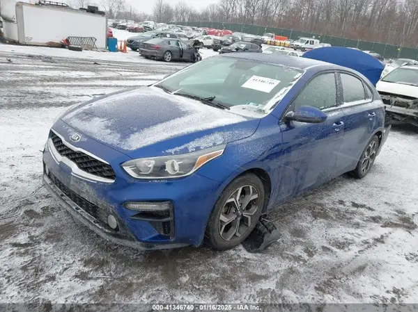 3KPF24AD8ME284889 2021 KIA FORTE - Image 2