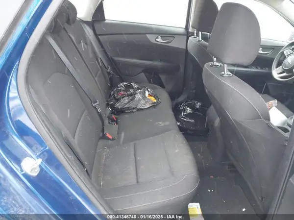 3KPF24AD8ME284889 2021 KIA FORTE - Image 8
