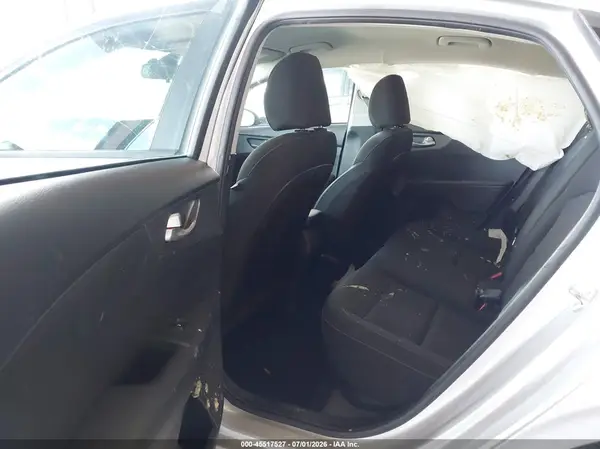 3KPF24AD8ME285556 2021 KIA FORTE - Image 8