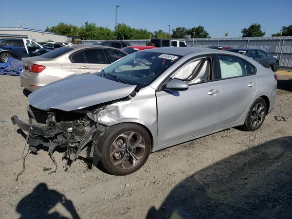 3KPF24AD8ME286075 2021 KIA FORTE - Image 1
