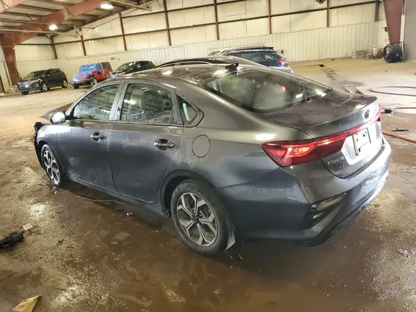 3KPF24AD8ME288165 2021 KIA FORTE - Image 2
