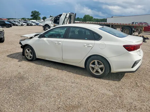 3KPF24AD8ME289431 2021 KIA FORTE - Image 2
