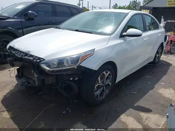 3KPF24AD8ME291521 2021 KIA FORTE - Image 2