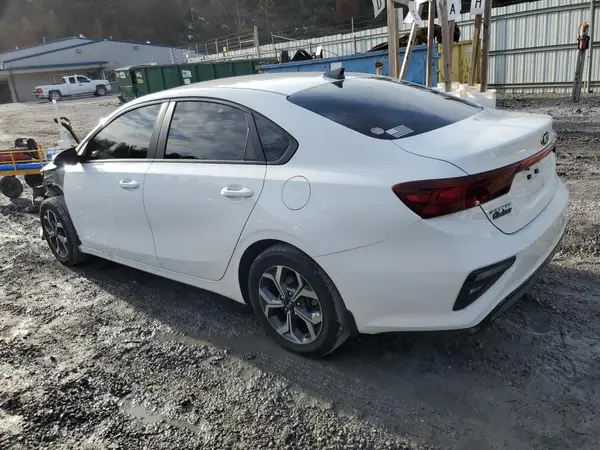 3KPF24AD8ME292135 2021 KIA FORTE - Image 2