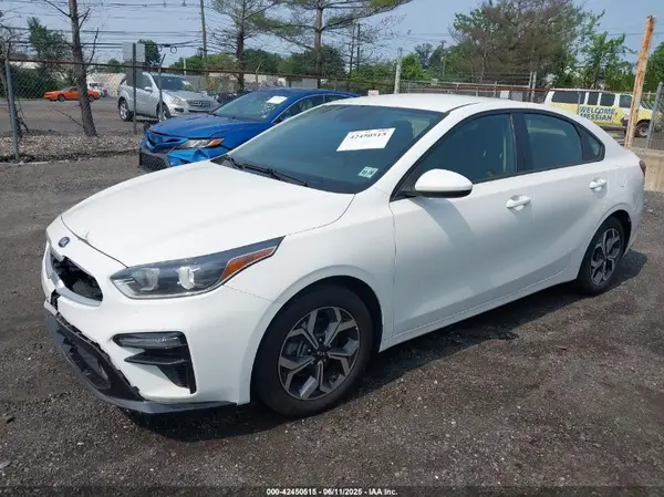 3KPF24AD8ME292779 2021 KIA FORTE - Image 2