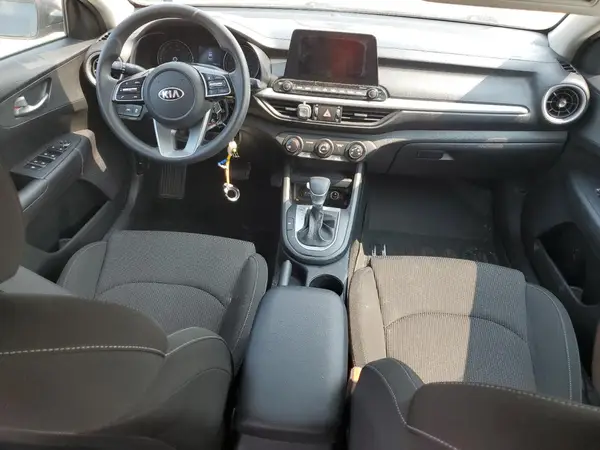 3KPF24AD8ME293947 2021 KIA FORTE - Image 8