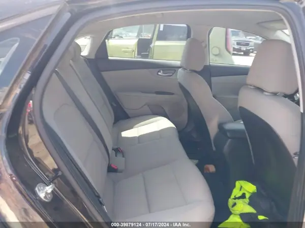 3KPF24AD8ME294015 2021 KIA FORTE - Image 8