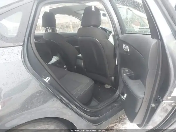 3KPF24AD8ME295200 2021 KIA FORTE - Image 8