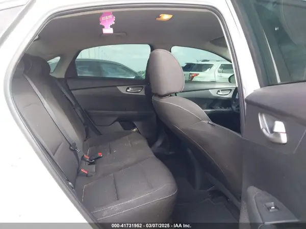 3KPF24AD8ME300461 2021 KIA FORTE - Image 8