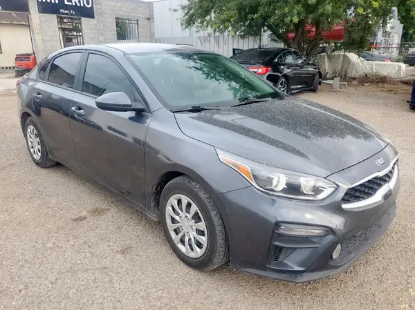 3KPF24AD8ME301058 2021 KIA FORTE - Image 1