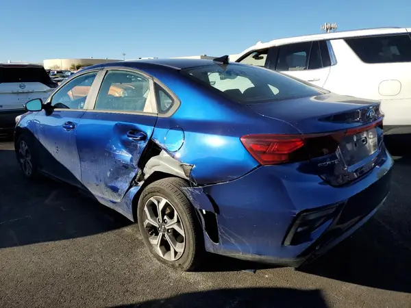 3KPF24AD8ME302002 2021 KIA FORTE - Image 2