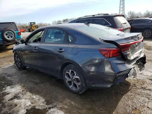 3KPF24AD8ME305465 2021 KIA FORTE - Image 2