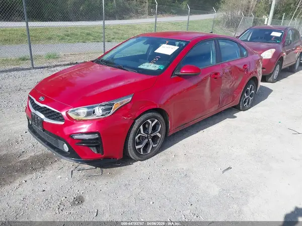 3KPF24AD8ME307278 2021 KIA FORTE - Image 2