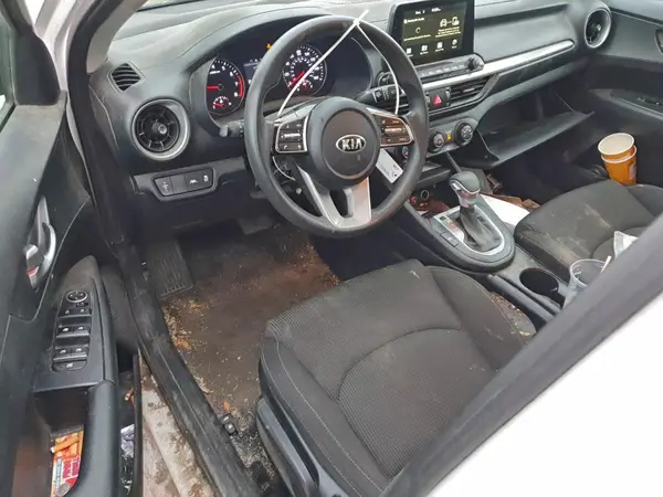 3KPF24AD8ME309094 2021 KIA FORTE - Image 8