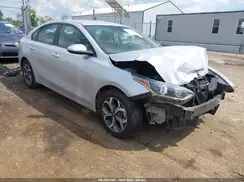 3KPF24AD8ME309516 2021 KIA FORTE