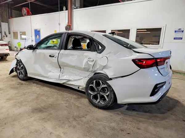 3KPF24AD8ME309662 2021 KIA FORTE - Image 2