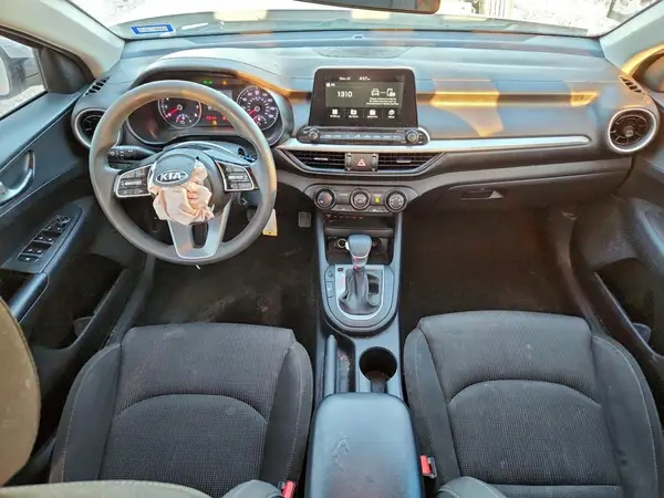 3KPF24AD8ME311251 2021 KIA FORTE - Image 8