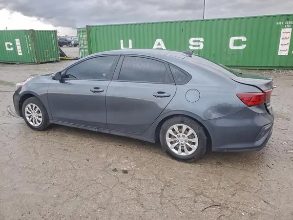 3KPF24AD8ME314778 2021 KIA FORTE - Image 2