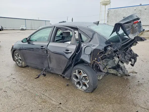 3KPF24AD8ME315767 2021 KIA FORTE - Image 2
