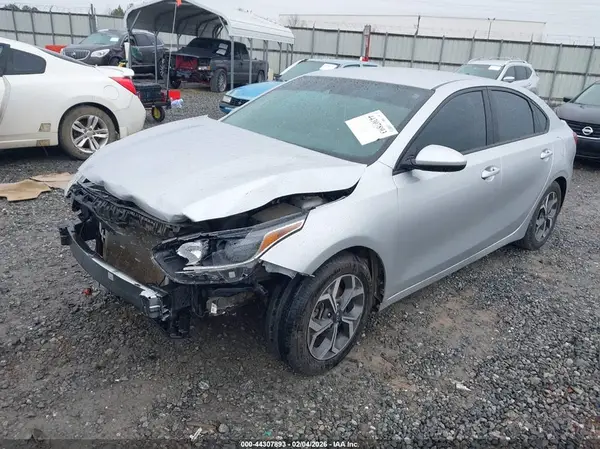 3KPF24AD8ME317907 2021 KIA FORTE - Image 2