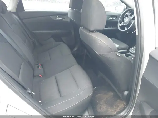 3KPF24AD8ME317907 2021 KIA FORTE - Image 8