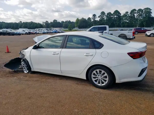 3KPF24AD8ME323707 2021 KIA FORTE - Image 2