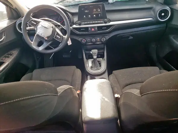 3KPF24AD8ME323707 2021 KIA FORTE - Image 8