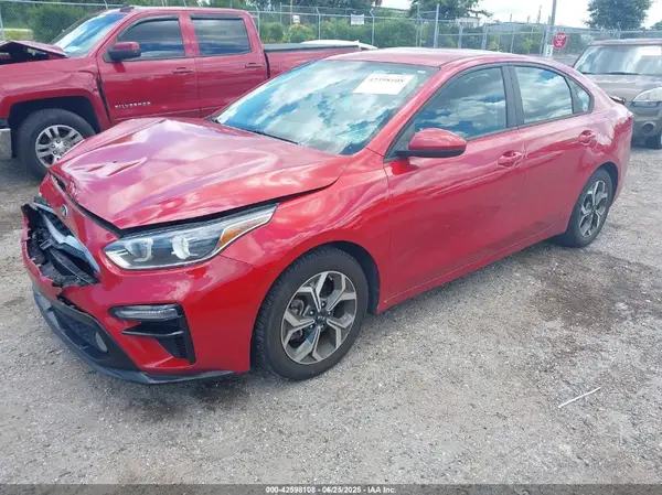 3KPF24AD8ME325411 2021 KIA FORTE - Image 2