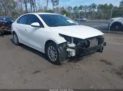 3KPF24AD8ME327935 2021 KIA FORTE