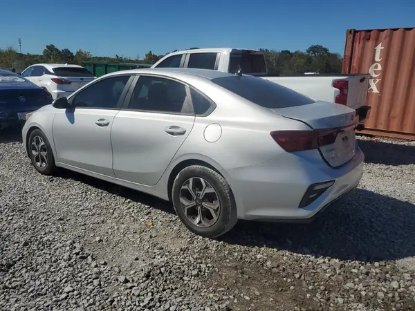 3KPF24AD8ME329183 2021 KIA FORTE - Image 2