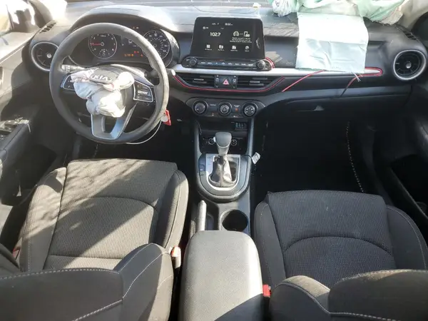 3KPF24AD8ME330592 2021 KIA FORTE - Image 8
