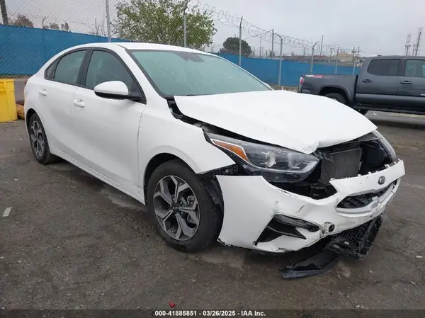 3KPF24AD8ME332309 2021 KIA FORTE - Image 1