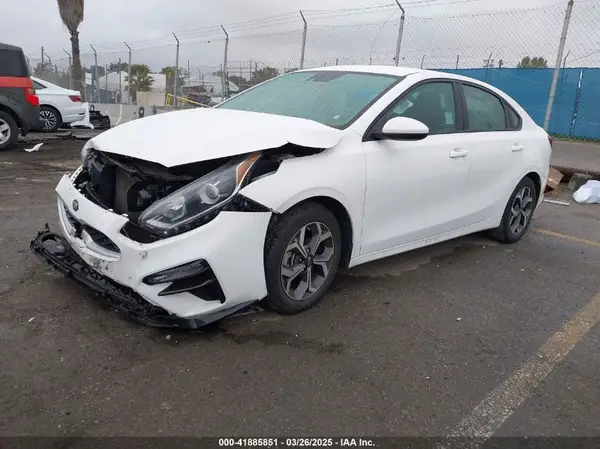 3KPF24AD8ME332309 2021 KIA FORTE - Image 2