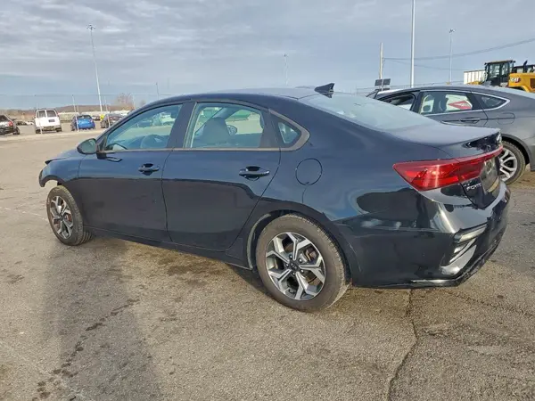 3KPF24AD8ME336019 2021 KIA FORTE - Image 2