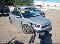 3KPF24AD8ME338157 2021 KIA FORTE