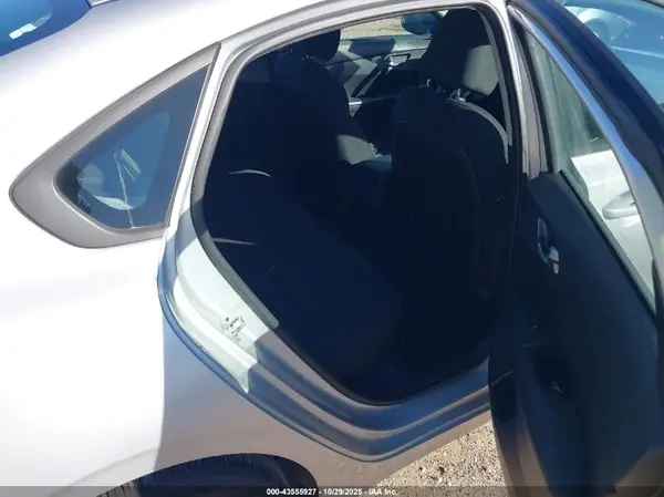 3KPF24AD8ME338157 2021 KIA FORTE - Image 8