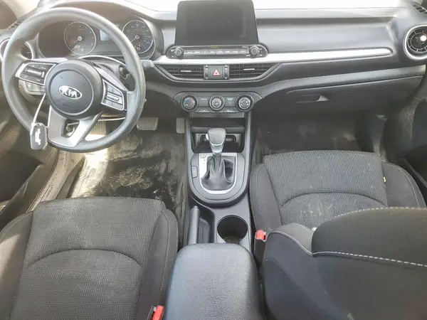 3KPF24AD8ME339339 2021 KIA FORTE - Image 8
