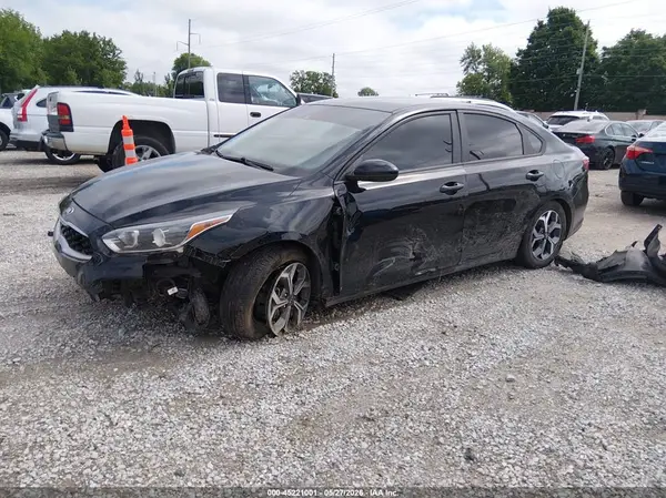 3KPF24AD8ME339437 2021 KIA FORTE - Image 2