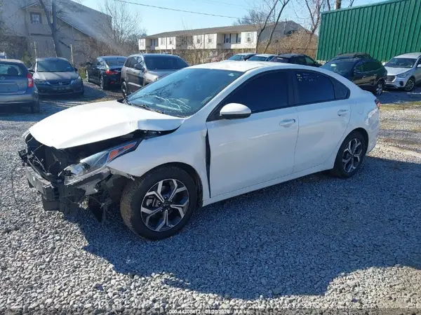 3KPF24AD8ME340149 2021 KIA FORTE - Image 2