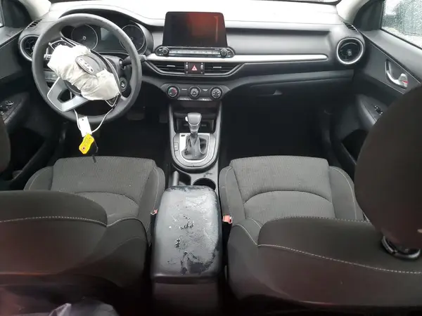 3KPF24AD8ME345979 2021 KIA FORTE - Image 8