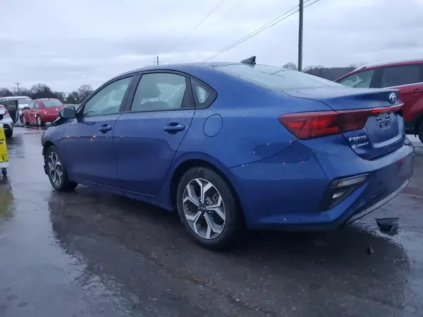 3KPF24AD8ME346369 2021 KIA FORTE - Image 2