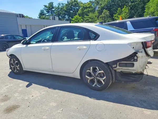 3KPF24AD8ME346890 2021 KIA FORTE - Image 2