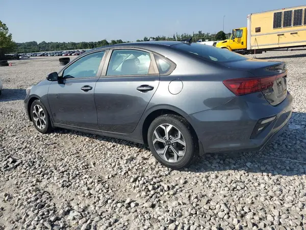 3KPF24AD8ME351913 2021 KIA FORTE - Image 2