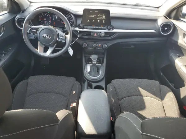 3KPF24AD8ME351913 2021 KIA FORTE - Image 8