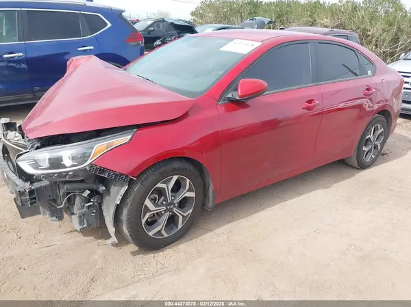 3KPF24AD8ME355198 2021 KIA FORTE - Image 2